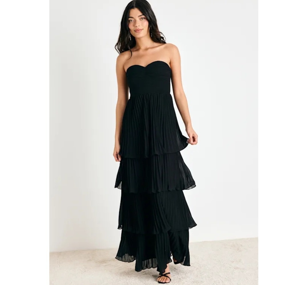 Lulus Seriously Sensational Strapless Tiered Black Maxi Dress Pleated NWT Size M